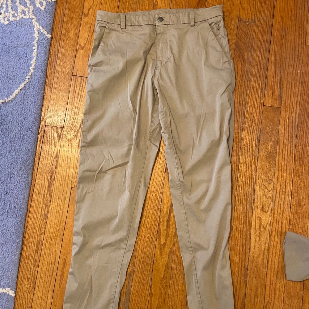 Men’s Lululemon ABC slim pants